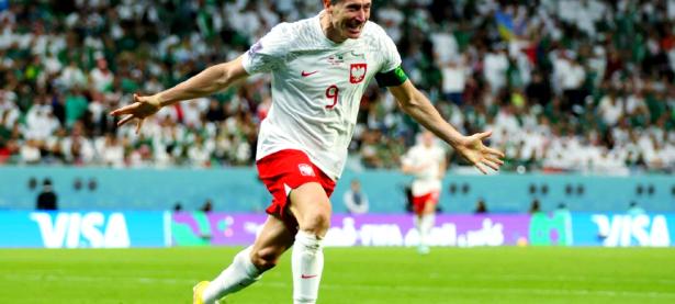 莱万多夫斯基在德国队比赛中败北，挺进下一轮引发热议！的简单介绍