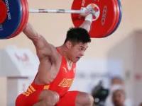举重超级杯掀起高潮，塞外雷豹队读秒扳平塞外雄狮队，高压逼抢奏功——年轻人站出来了(以拼搏之姿燃动赛场凝聚服务群众奋进力量)