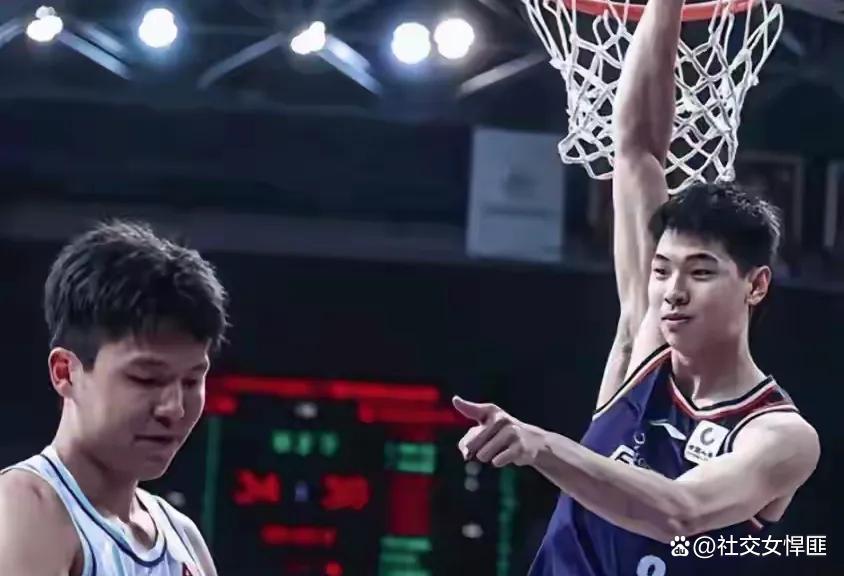 转折点北京首钢战术微调;NBA常规赛赛后攻防权衡;气氛紧张;训练强度明显提升的简单介绍 转折点北京首钢战术微调;NBA常规赛赛后攻防权衡;气氛紧张;训练强度明显提升的简单介绍