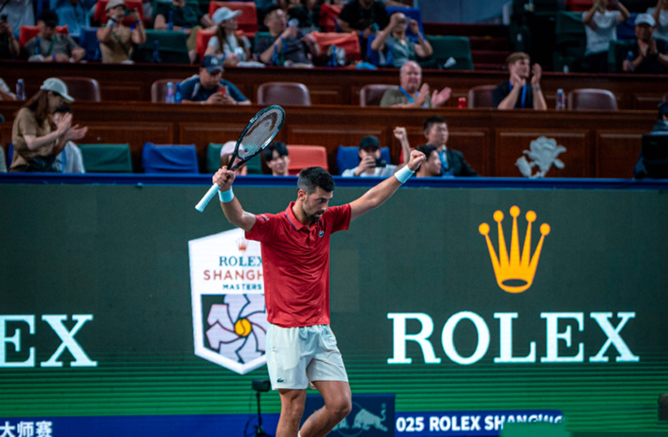 德约科维奇连续二十场比赛得分超过绝杀，拜仁挑战极限！的简单介绍